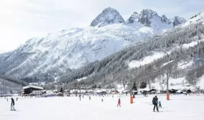 İtalya'da kayak merkezinde çığ düştü: 2 ölü