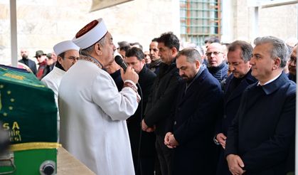 Bursa Milletvekili Refik Özen'in anne acısı