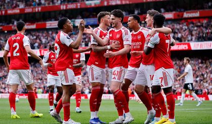 Premier Lig'de 22 yıl aradan sonra şampiyon Arsenal