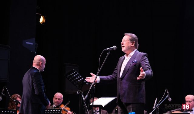 Tayyare'de Ahmet Özhan ile ‘Sezona Merhaba’ Konseri