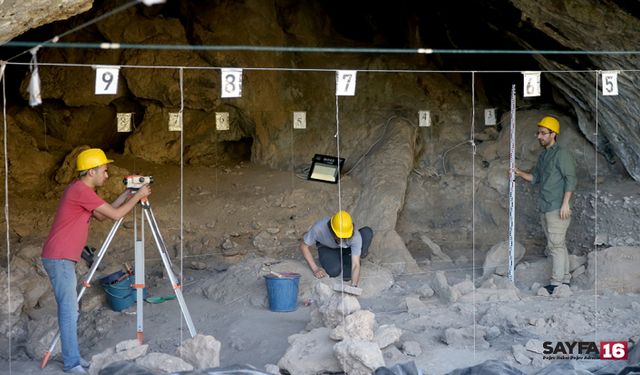Maraş'ta 12 bin yıllık mezar bulundu