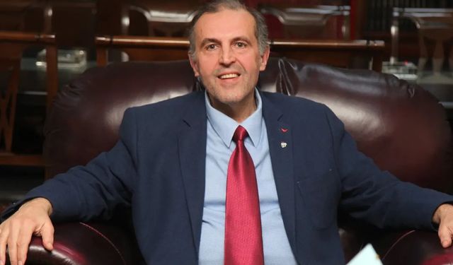 Bursaspor Başkan adaylığını açıklayan Ersoy Saitoğlu kimdir?