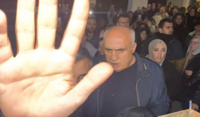 Sizler "Kuyruk Sallamasanız..." Diyen Müdür Açığa Alındı!