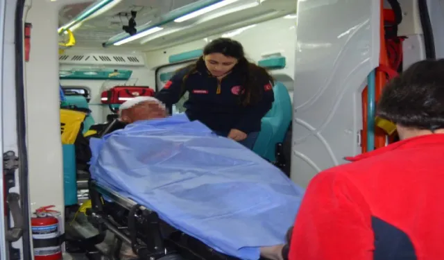 40 Yıllık Evli Çiftin Vazolu Kavgası Hastanede Bitti!