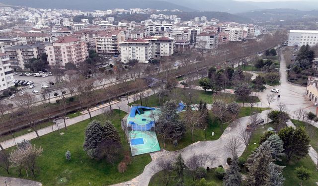Bursa Şehit Erhan Öztürk Parkı, Yenilenen Yüzüyle Hizmete Açıldı
