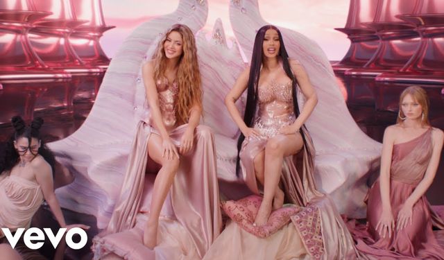 Shakira Yeni Albümü 'Las Mujeres Ya No Lloran'ı Yayınladı