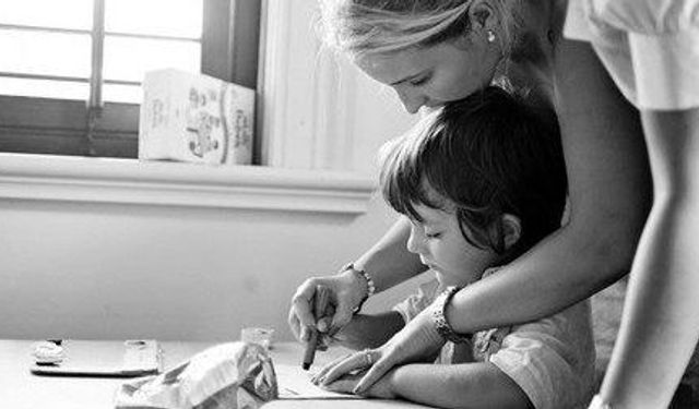 Günümüzde 33 çocuktan biri otizmli