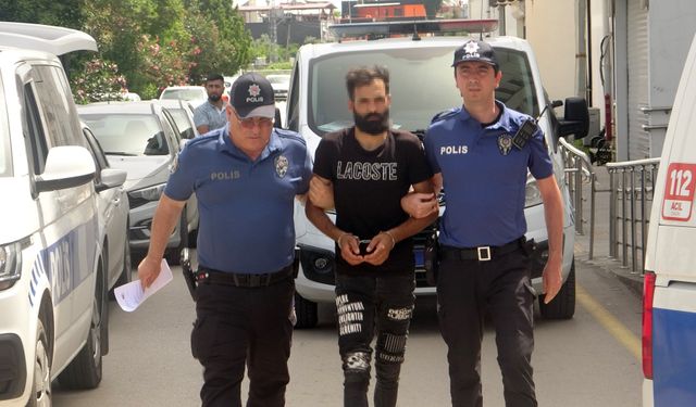 Adana'da Karısıyla Yakaladığı Kişiyi Bıçaklayan Koca Tutuklandı