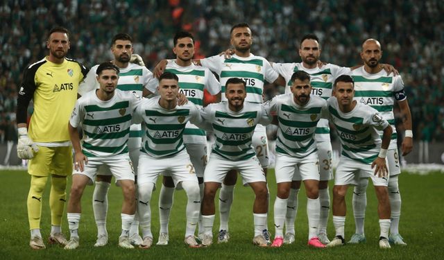 Bursaspor, hem sahada hem tribünde rekor kırıyor