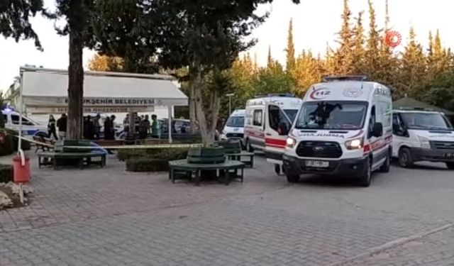 Adana'da mezarlığa giden 3 kadın öldürüldü