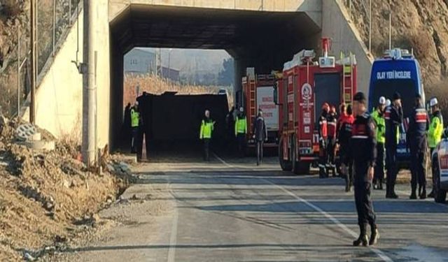 Denizli'de işçi midibüsü devrildi. Ölü ve yaralılar var!