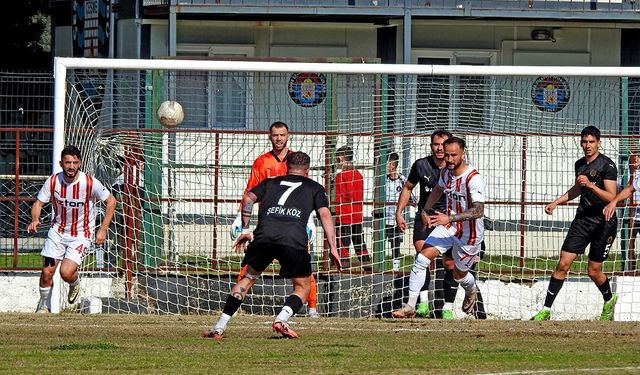 Çeşme Belediyespor son dakika golüyle beraberliği kaçırdı
