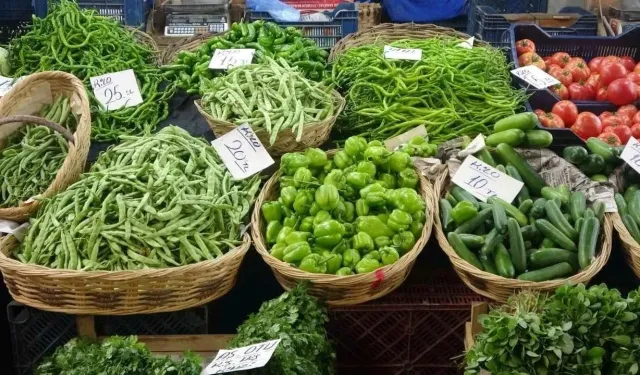 Pazar ve marketten alınan her üç üründen biri zehirli!