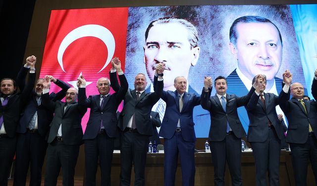 Bursa'da iki Başkan AK Parti'ye geçti