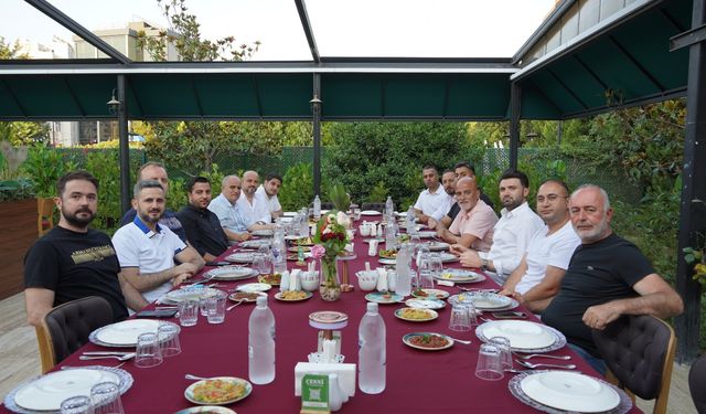 Bursaspor ve Nilüfer FK yönetimi Nev-i Çeşni'de buluştu