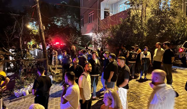 Ümraniye’de sokak ortasında satırla boğazı kesilerek öldürüldü