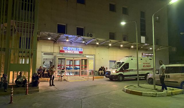Eşini hastanede silahla vurarak ağır yaraladı