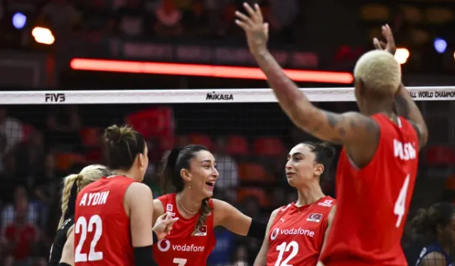 Filenin Sultanları, Dünya Şampiyonası’nda yarı finalde