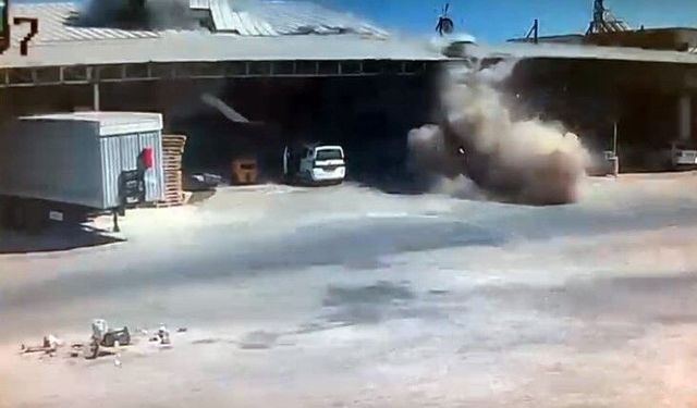 Demre’de toptancı halinde patlama: 1 ölü, 3 yaralı