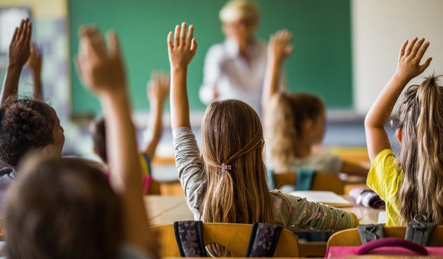 12 yıllık zorunlu eğitim kalkıyor mu? Bakan açıkladı...