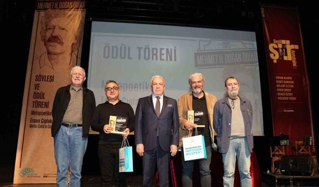 Nilüfer’de şiir eleştirisinin prestij ödülleri sahiplerini buldu