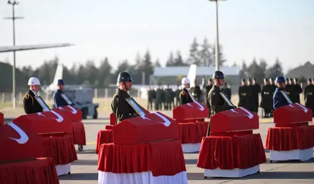 Şehitlerimiz Türkiye'de... 20 kahraman için Ankara'da tören