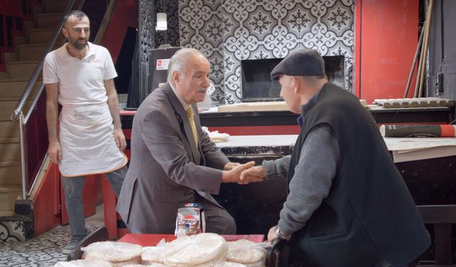 Başkan Arif Tak, Kayhan esnafıyla buluştu