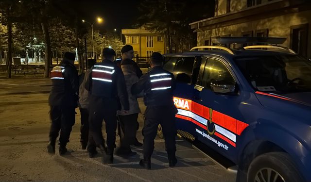 Zihinsel engelli adamı öldüren baba ve oğlu tutuklandı