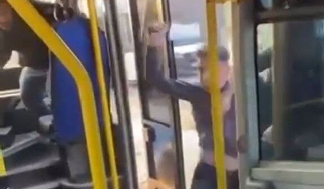 Nilüfer'de otobüsü satırla bastı