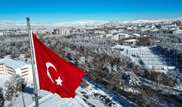 Sıfırın altında 30,3 dereceyle Türkiye'nin en soğuk ili oldu