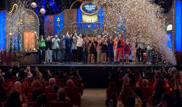 Yılbaşı Gecesini Evde Geçirecekler İçin TV'de Neler Var?