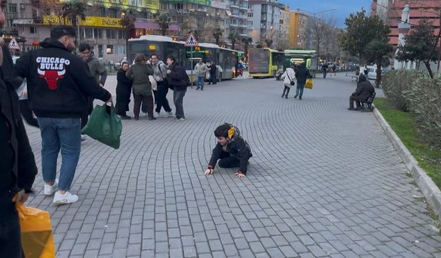 Bursa'da insanlar uçmamak için yere yattılar