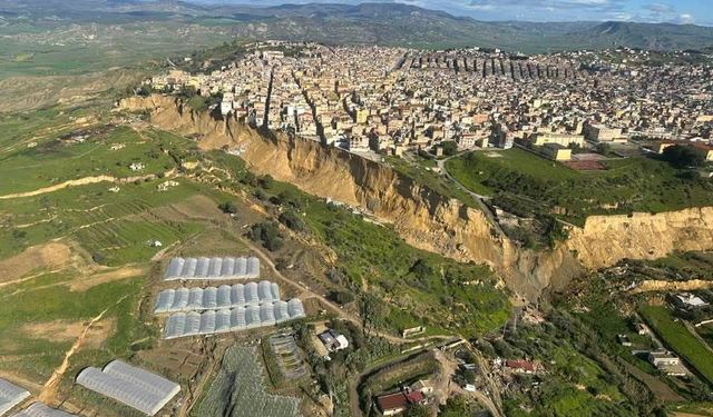 İtalya Sicilya'da Adası'nda Dev Heyelan