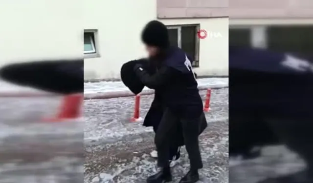 İş insanlarına kaset şantajı yapan çete çökertildi