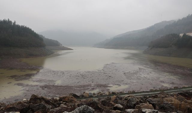 Bursa'da havalar yağışlı ama barajlar hala dolmadı