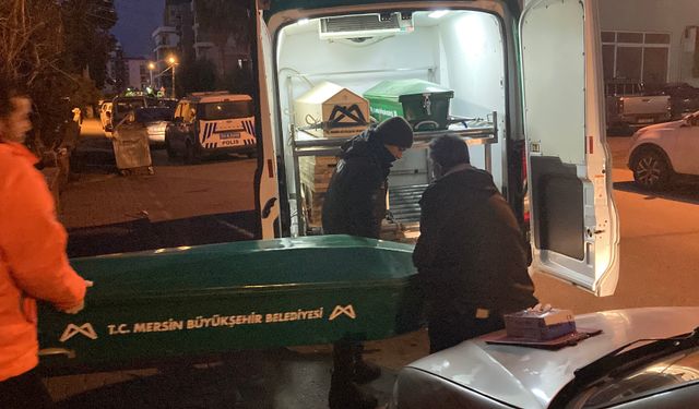 Polis kavga ihbarına gitti banyoda cesetle karşılaştı