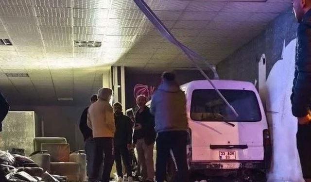 Muş'ta 5 çocuk annesi kadın kocasını bıçaklayarak öldürdü