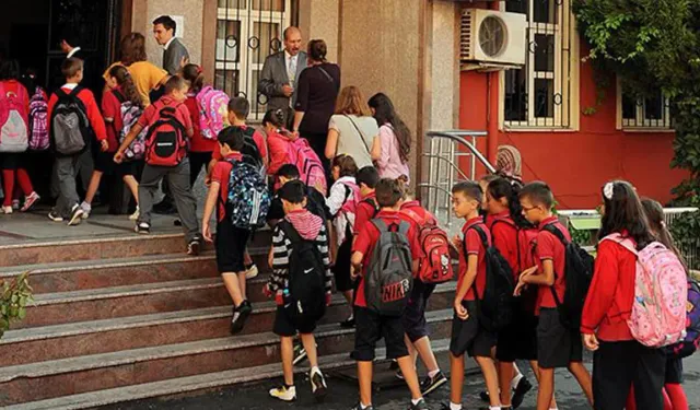 18 milyon öğrenci bugün tatile çıkıyor