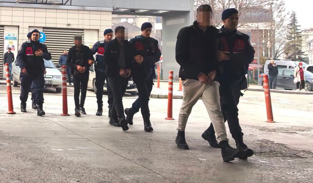 Bursa'da 7 bağ evini soyan şüpheliler yakalandı