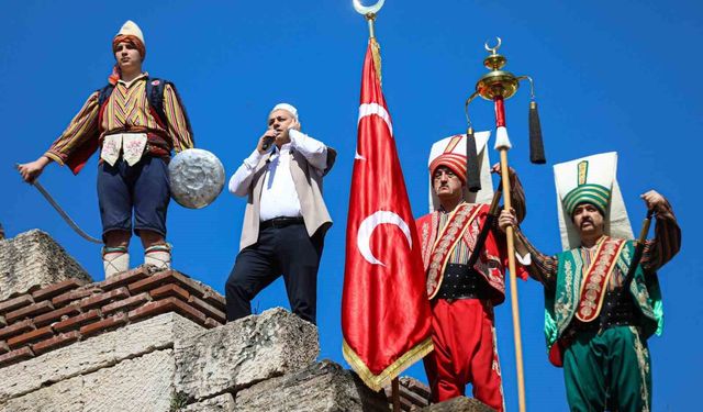 Bursa'da fethin 700. yılı coşkusu