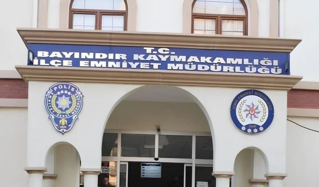 İzmir'de operasyona giden 3 polis bıçaklandı