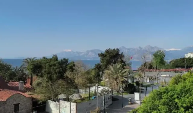 Antalya Demre'de 5 dakika arayla iki deprem