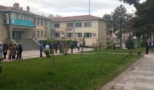 Malatya'da 5,6 büyüklüğünde deprem!!