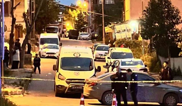Arnavutköy'de aile kavgası kanlı bitti: Kuzenini başından vurdu