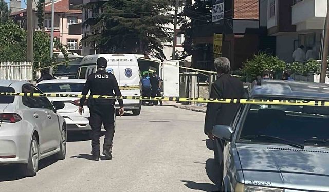 Konya'da anne ve babasını öldüren zanlı tutuklandı
