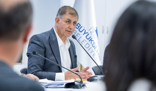 İzmir Belediye Başkanı Cemil Tugay, CHP'den istifa etti