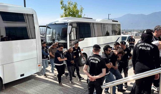 Hava destekli operasyonun ardından 23 şüpheli adliyede