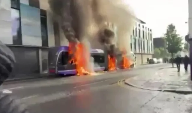 Kuzey İrlanda'da göçmen karşıtı protestolar şiddet eylemlerine dönüştü