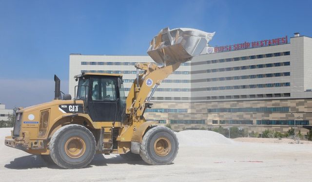 Bursa Şehir Hastanesi'nin iç yolları yenilendi