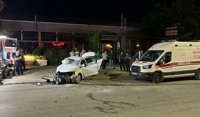 Bursa'da otomobil ile jip çarpıştı: 2 güvenlik görevlisi hayatını kaybetti